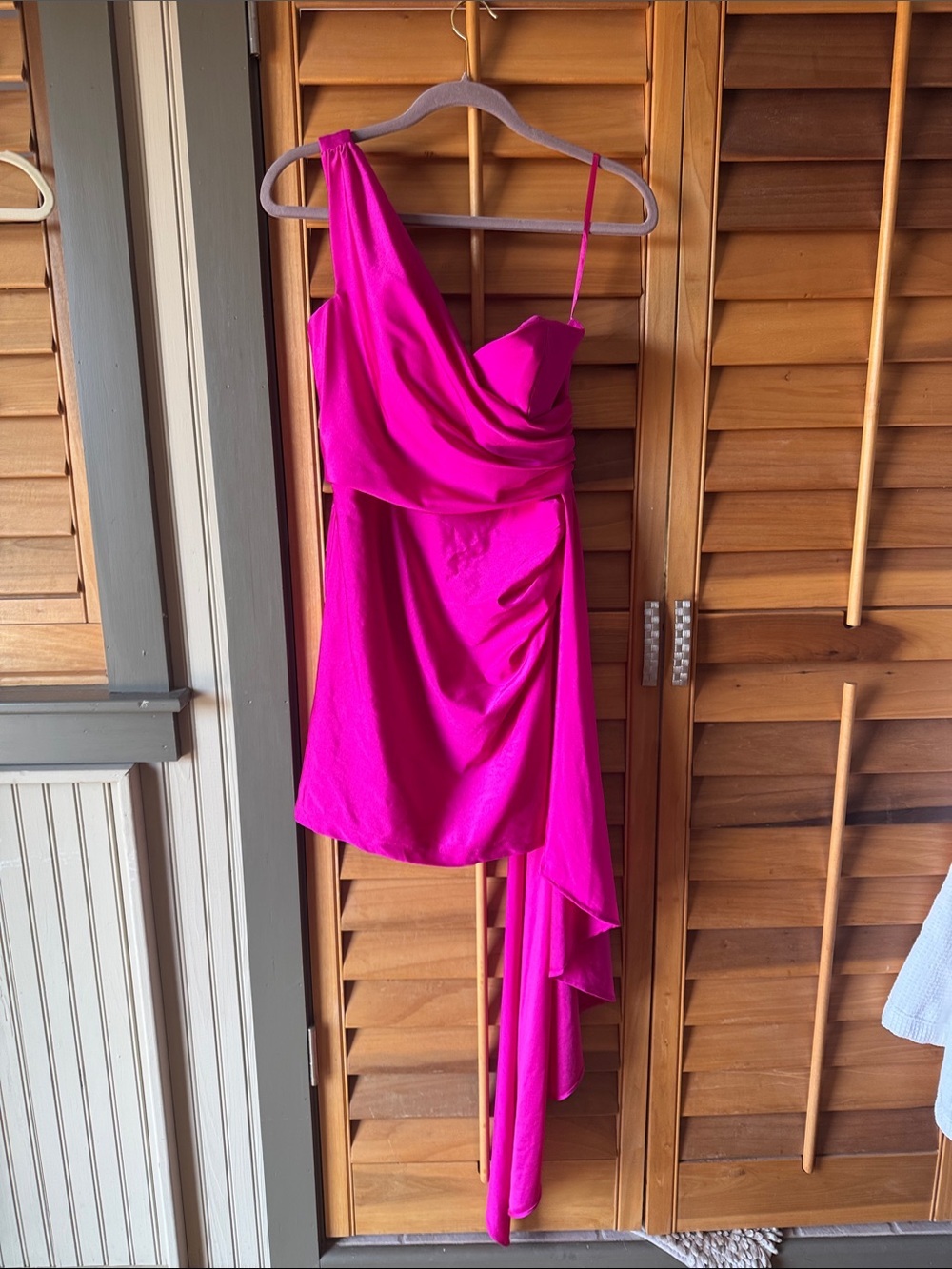 Gianni Bini Hot Pink One-Shoulder Evening Dress see measurements